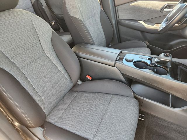 2023 Nissan Rogue SV - Photo 10
