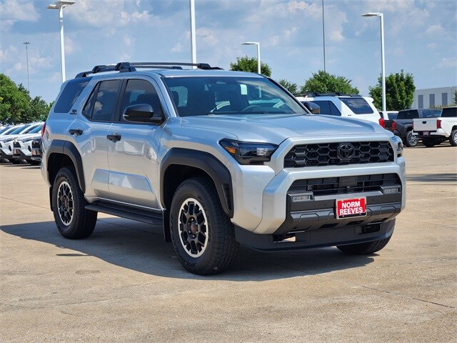 2025 Toyota 4Runner TRD Off-Road photo 2