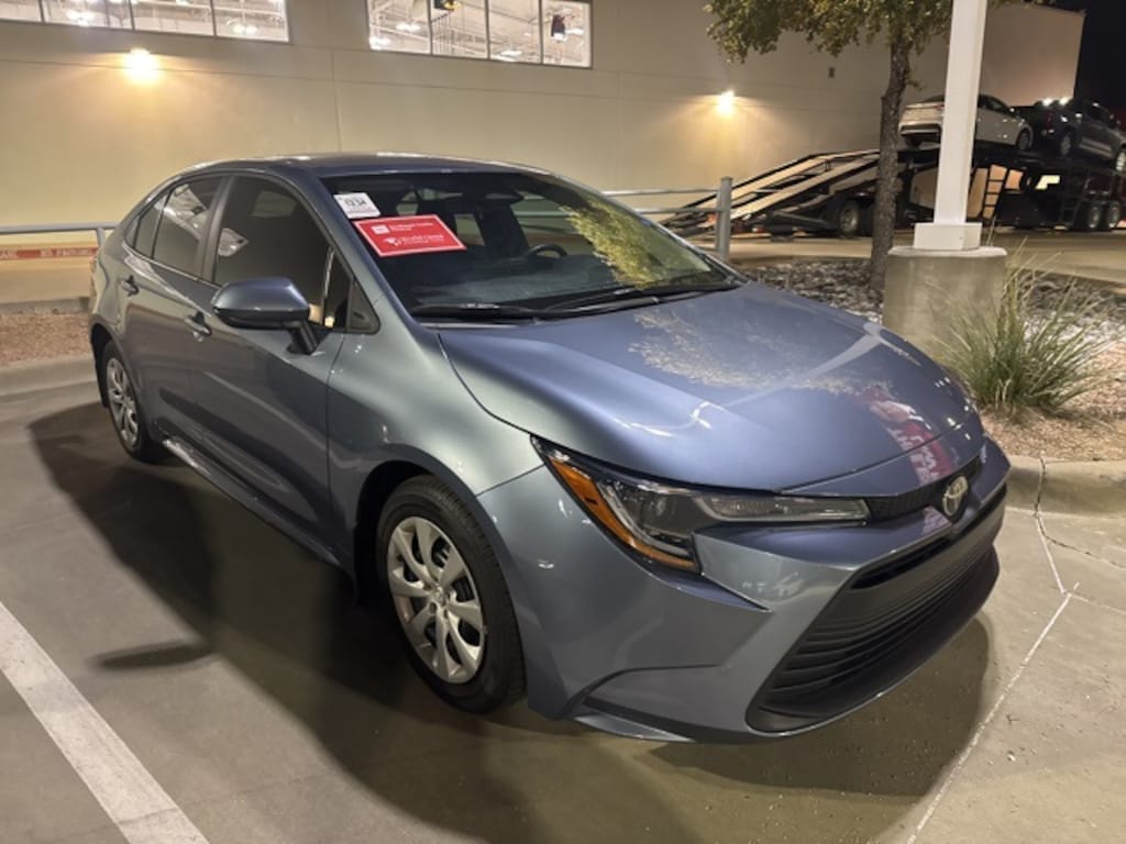 Certified 2025 Toyota Corolla LE Sedan