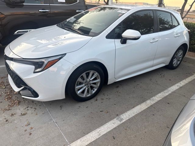 Pre-Owned 2025 Toyota Corolla Hatchback SE