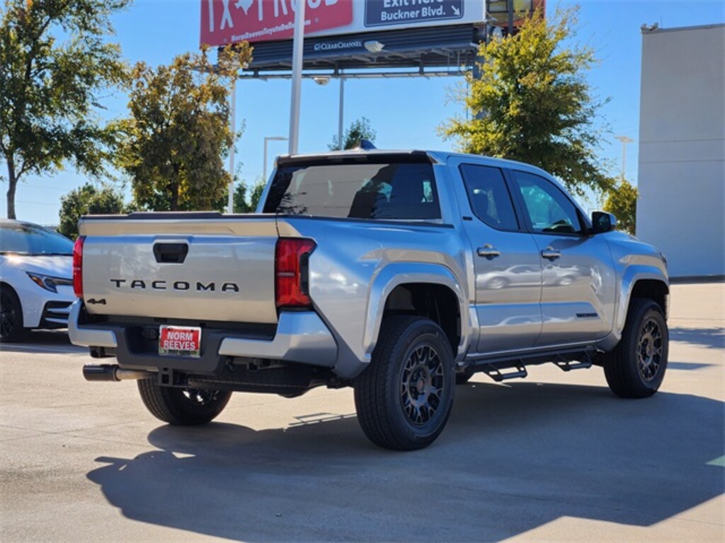 New 2025 Toyota Tacoma SR5 Truck Double Cab