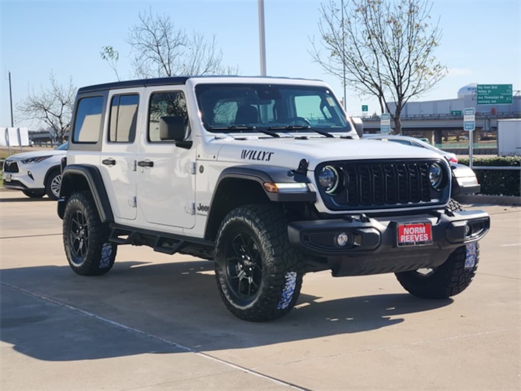 Used 2024 Jeep Wrangler Willys SUV