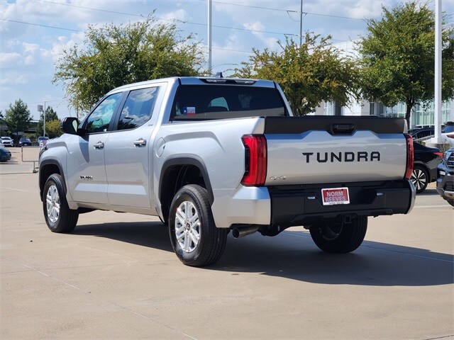2025 Toyota Tundra SR5 photo 4