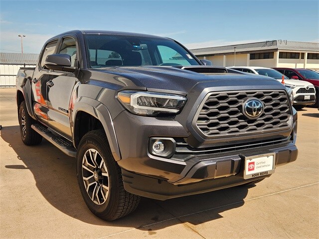 2021 Toyota Tacoma TRD Sport V6 photo 2
