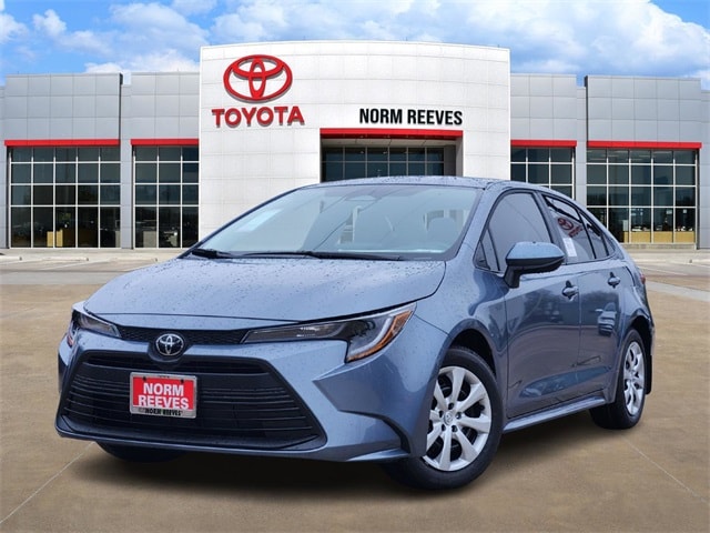 2026 Toyota Corolla LE's photo