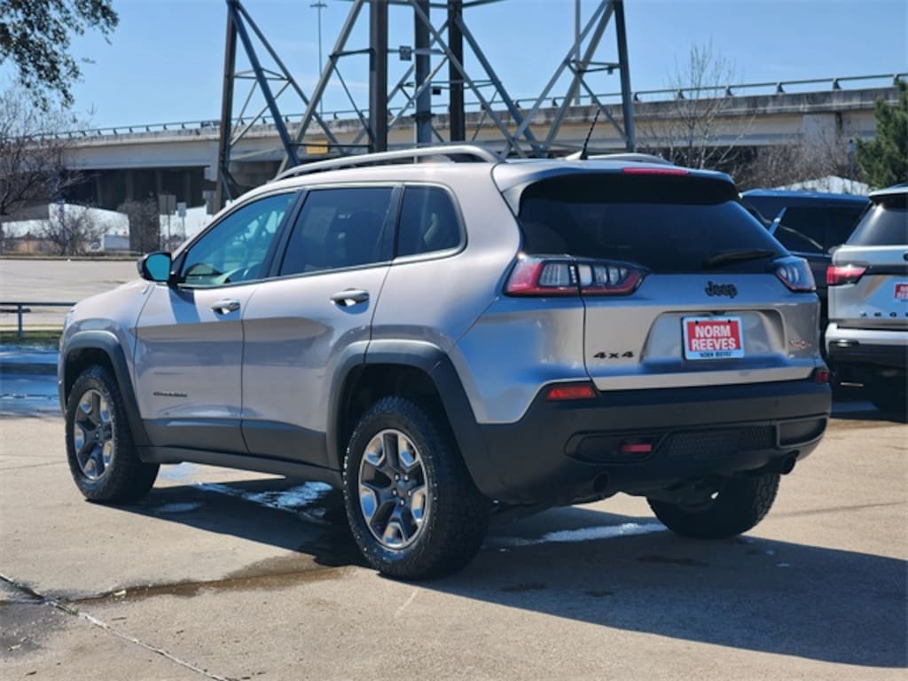 Used 2019 Jeep Cherokee Trailhawk SUV