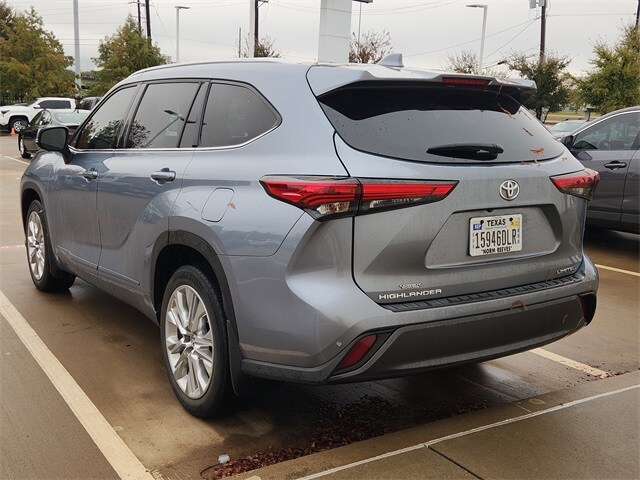 2023 Toyota Highlander Limited photo 4