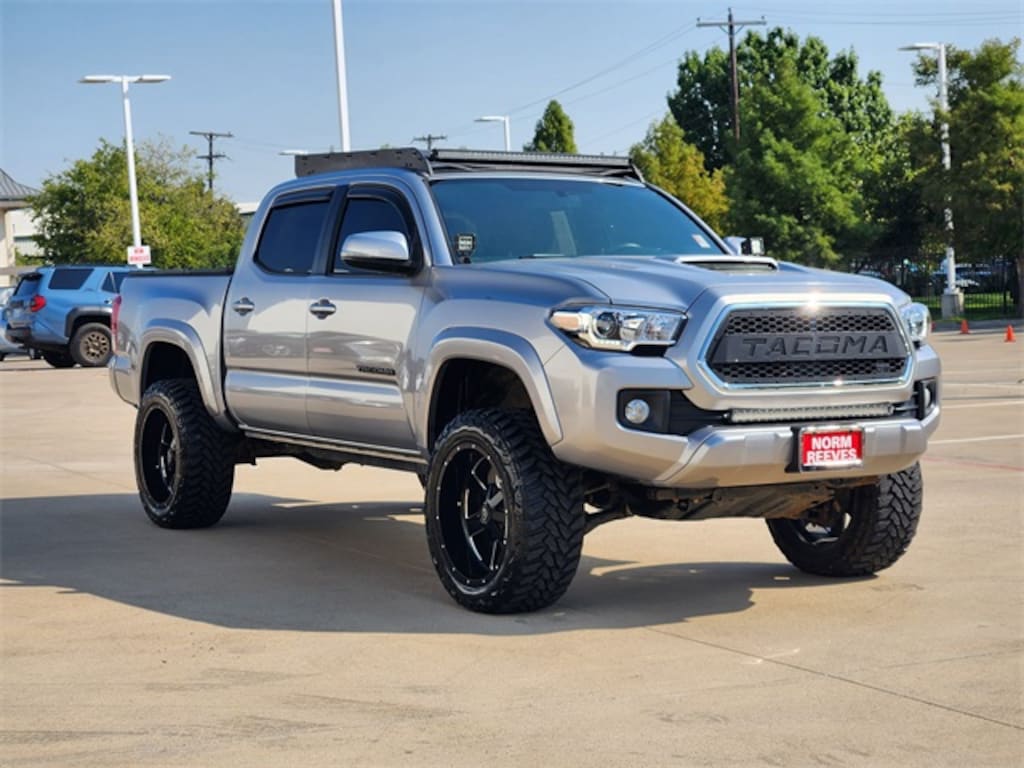 Used 2017 Toyota Tacoma TRD Sport Truck