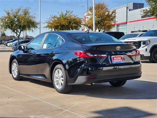 2026 Toyota Camry LE photo 4