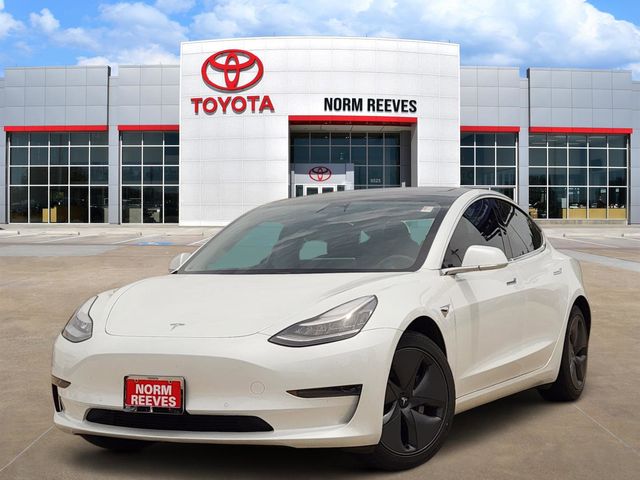 2020 Tesla Model 3 Standard Range Plus's photo