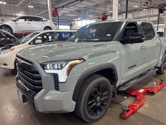 2026 Toyota Tundra Limited's photo