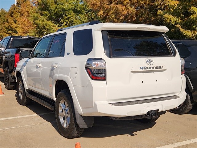 2024 Toyota 4Runner SR5 Premium photo 4