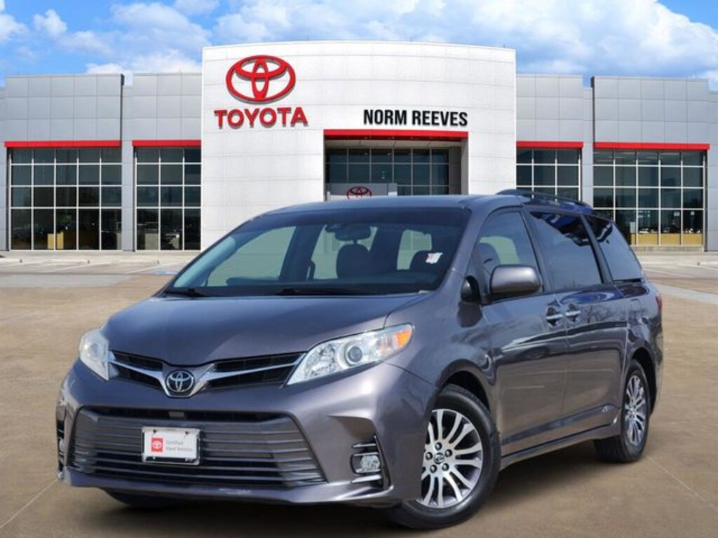 Certified 2020 Toyota Sienna XLE Minivan/Van
