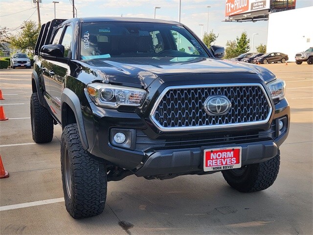 2019 Toyota Tacoma TRD V6 photo 2