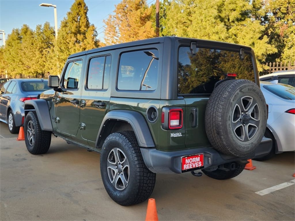 Used 2021 Jeep Wrangler Unlimited Sport Altitude SUV