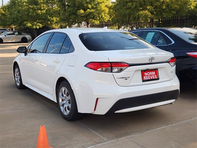 2022 Toyota Corolla LE photo 4
