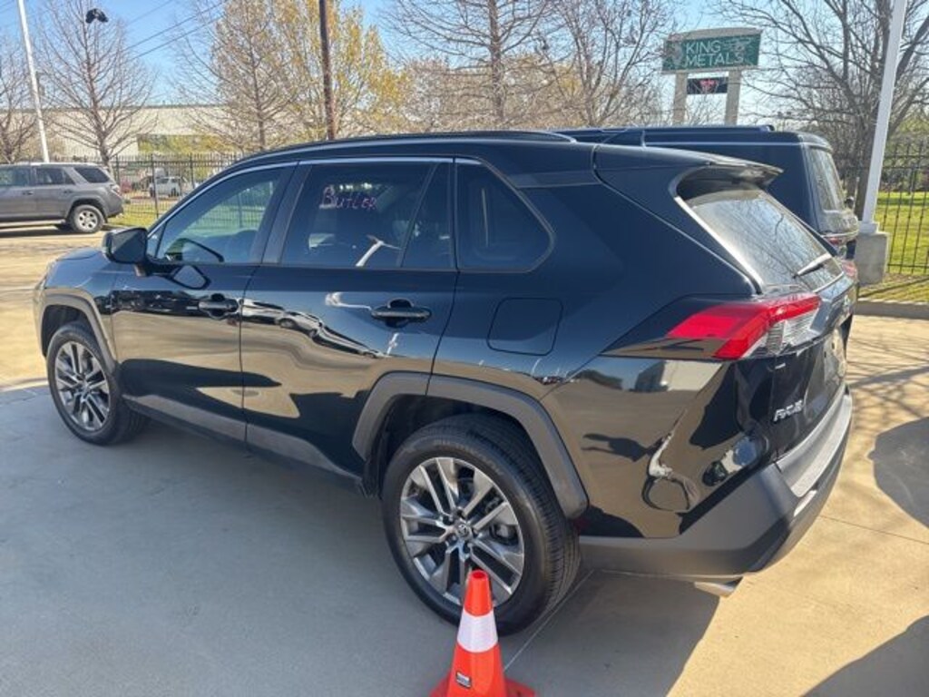 Used 2019 Toyota RAV4 XLE Premium SUV