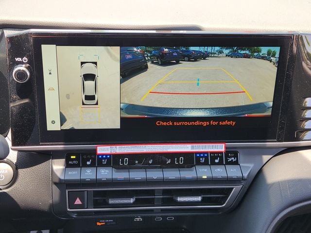 2026 Toyota Camry XSE - Photo 13