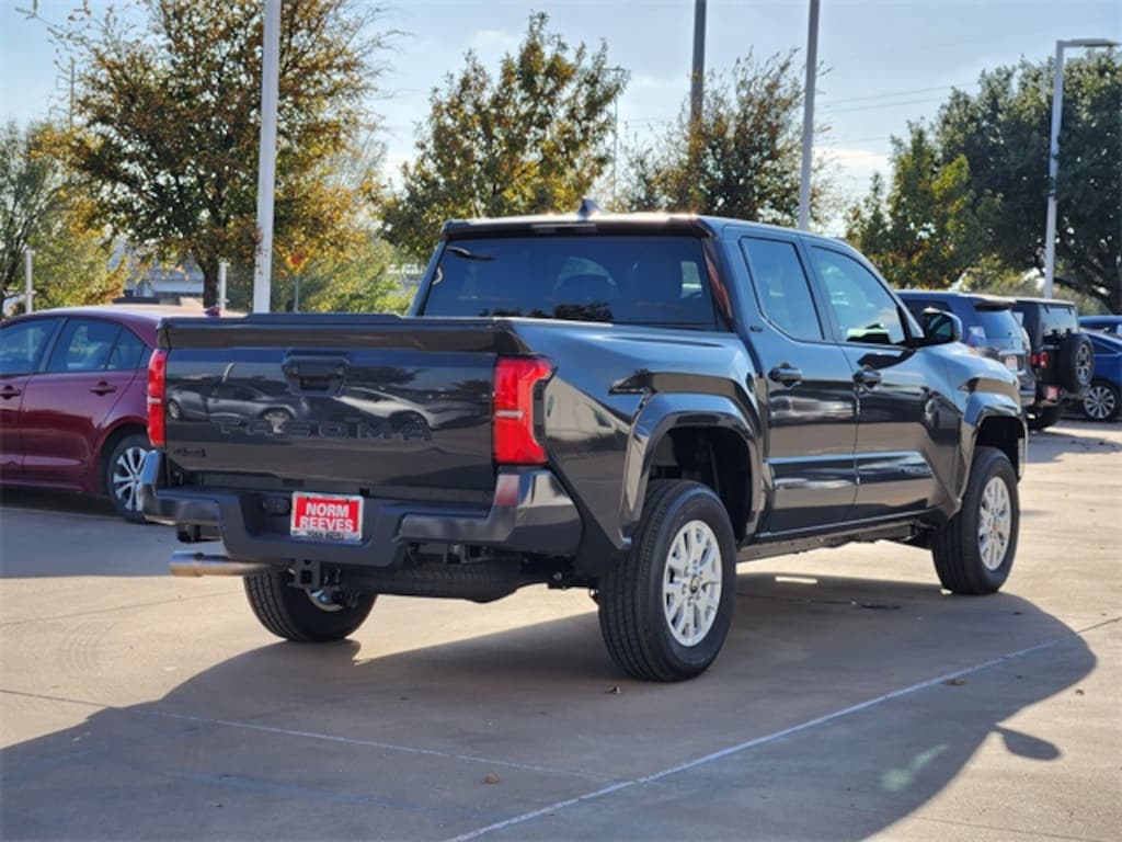 New 2025 Toyota Tacoma SR5 Truck Double Cab