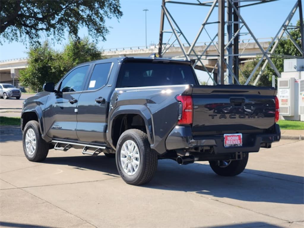 New 2025 Toyota Tacoma SR5 Truck Double Cab