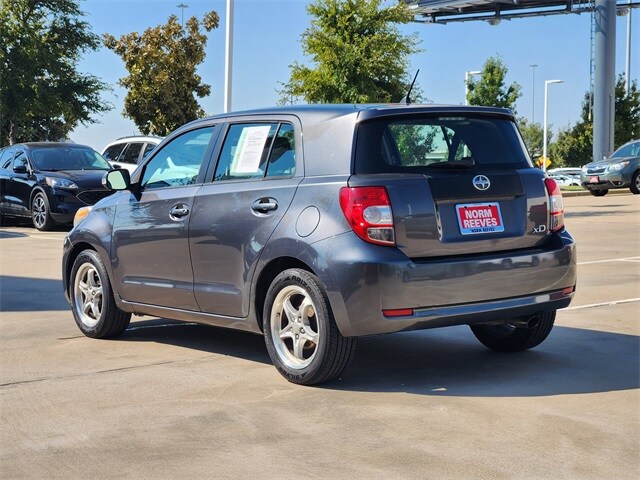 2010 Scion xD Base photo 4