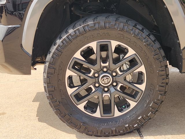 2023 Toyota Tundra Limited - Photo 8