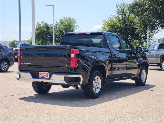 2020 Chevrolet Silverado 1500 LT photo 3