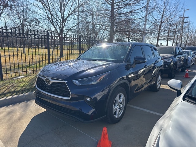 2023 Toyota Highlander LE