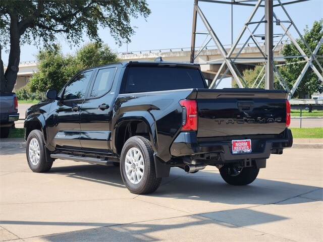 2024 Toyota Tacoma SR5 photo 4