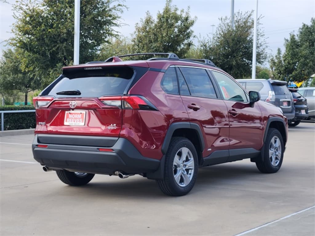 New 2025 Toyota RAV4 Hybrid LE SUV