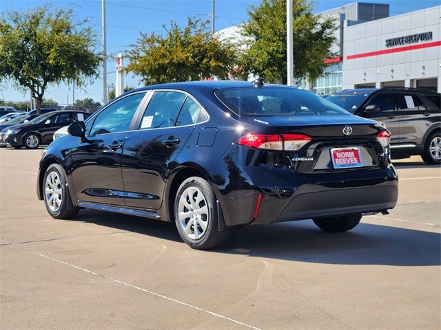 2026 Toyota Corolla LE photo 3