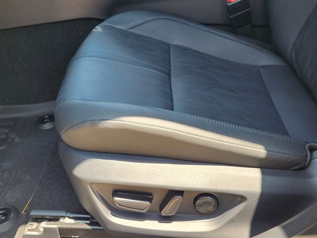 2026 Toyota Camry XSE - Photo 18