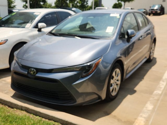 2024 Toyota Corolla LE CVT's photo