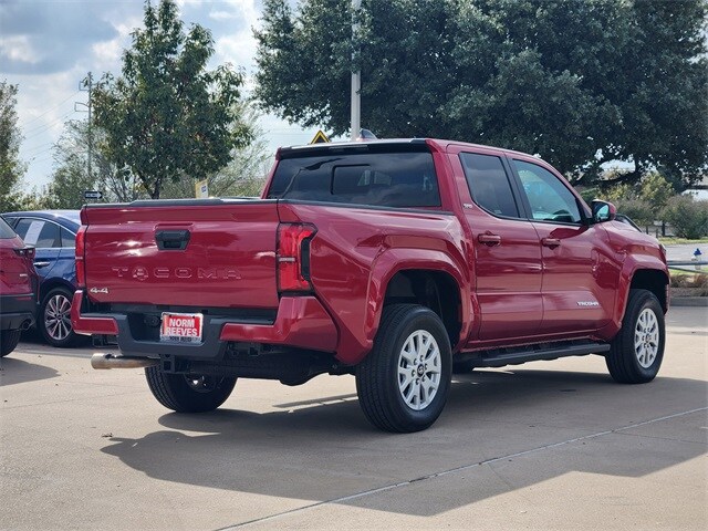 2025 Toyota Tacoma SR5 photo 3