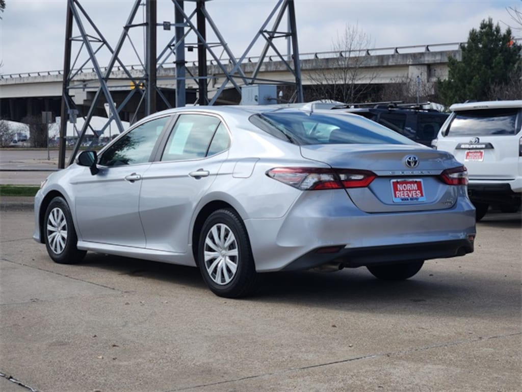 Used 2022 Toyota Camry Hybrid LE Sedan