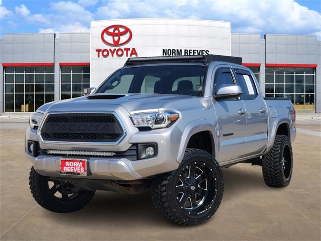 2017 Toyota Tacoma TRD Sport