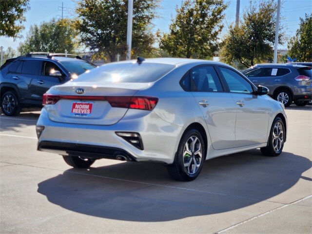 2021 Kia Forte LXS photo 2