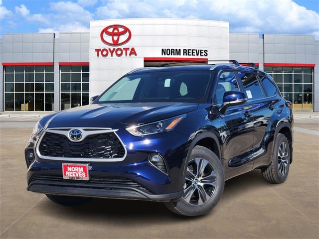 2026 Toyota Highlander XLE's photo