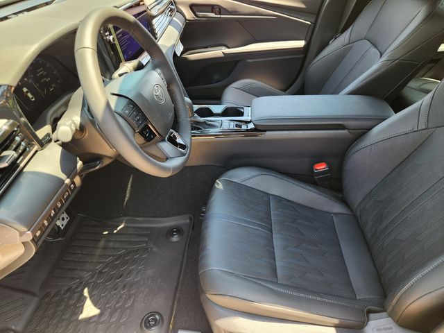 2026 Toyota Camry XSE - Photo 9