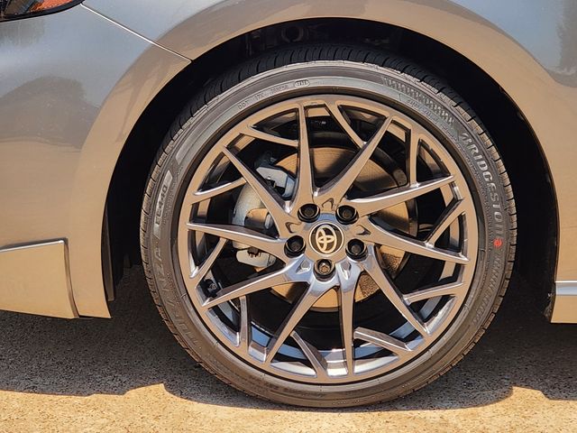 2026 Toyota Camry XSE - Photo 8