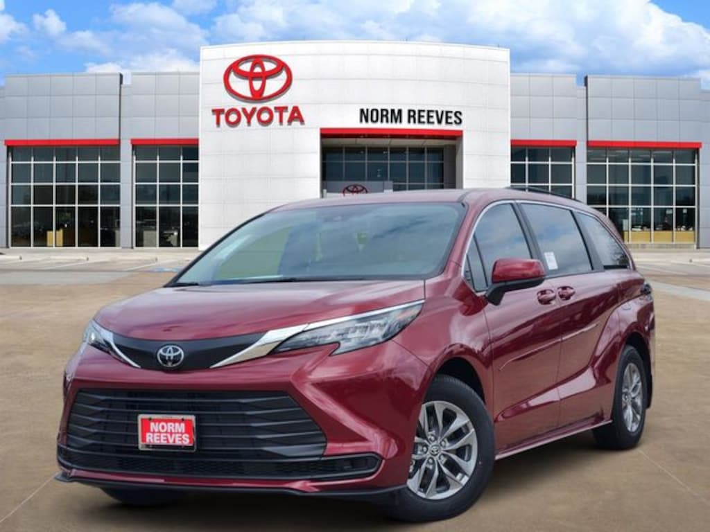 New 2026 Toyota Sienna LE Van Passenger Van