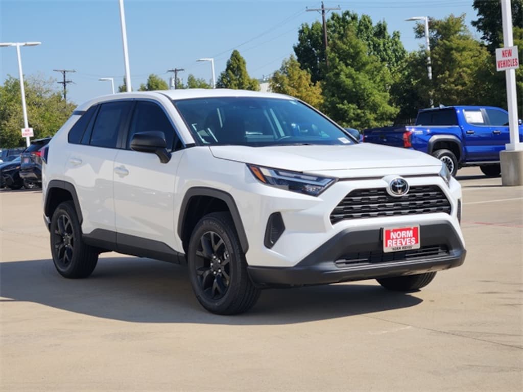New 2025 Toyota RAV4 LE SUV