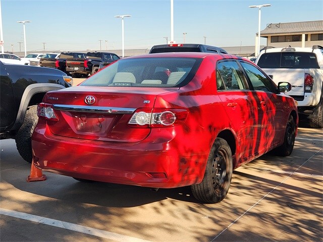2013 Toyota Corolla L photo 3