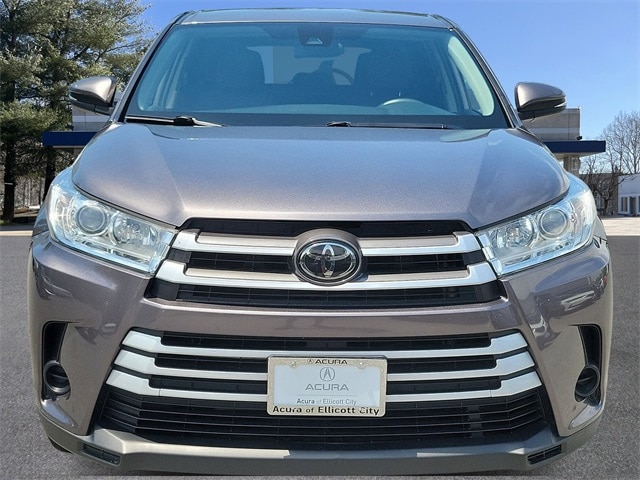 Used 2019 Toyota Highlander LE with VIN 5TDBZRFHXKS966775 for sale in Ellicott City, MD
