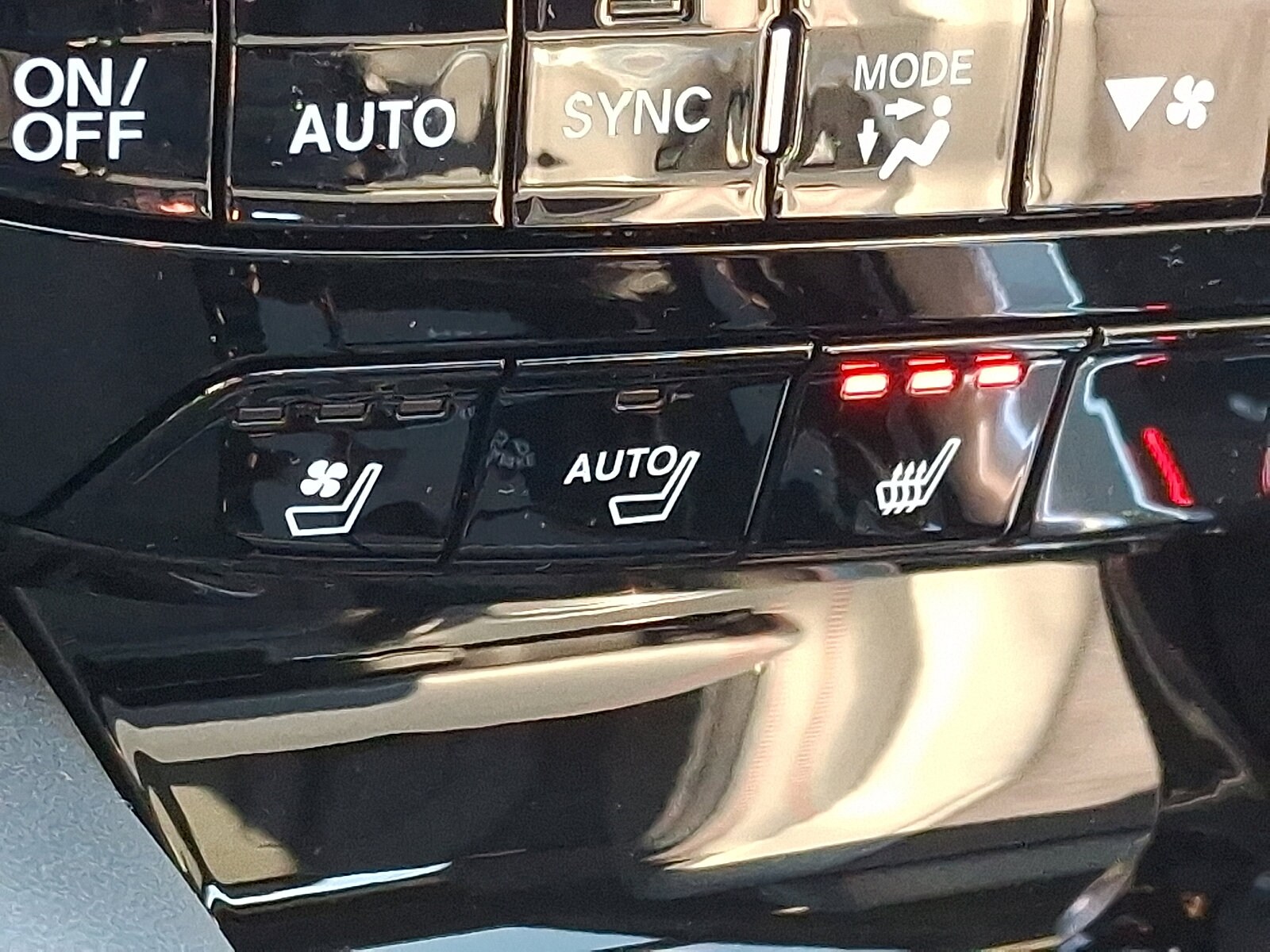 2026 Acura MDX A-Spec Package - Photo 17