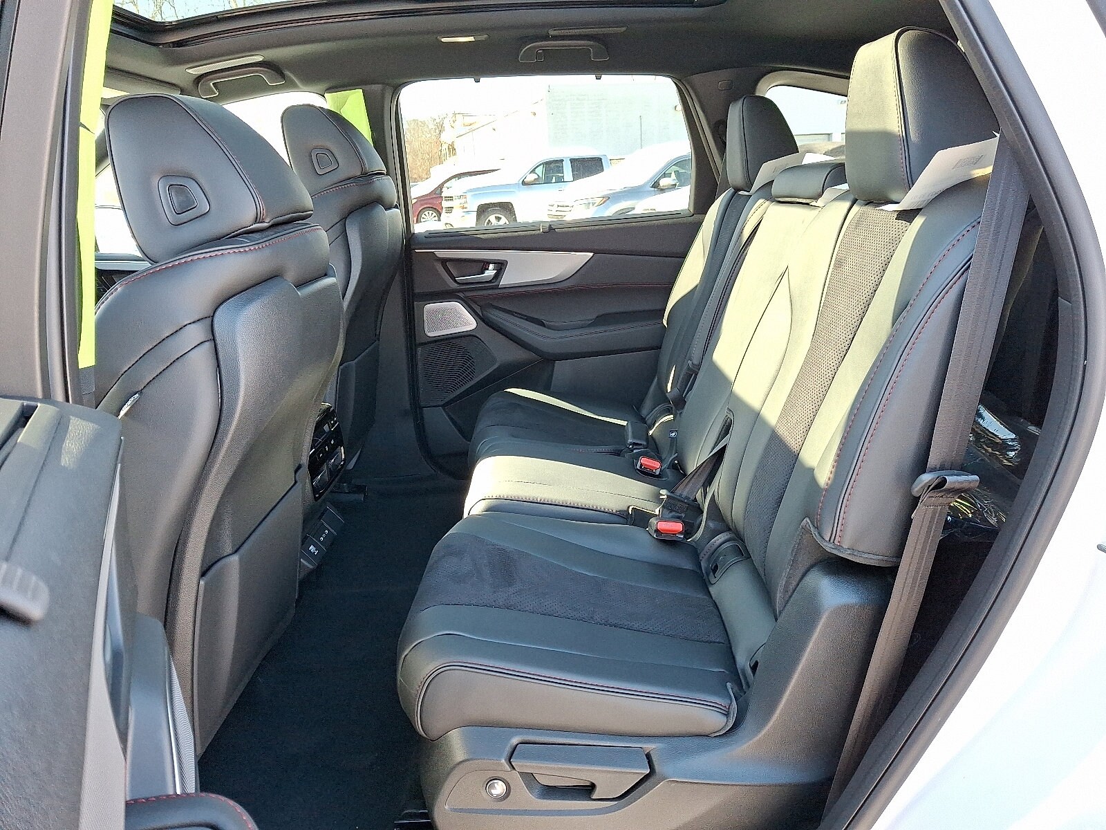 2026 Acura MDX A-Spec Package - Photo 7