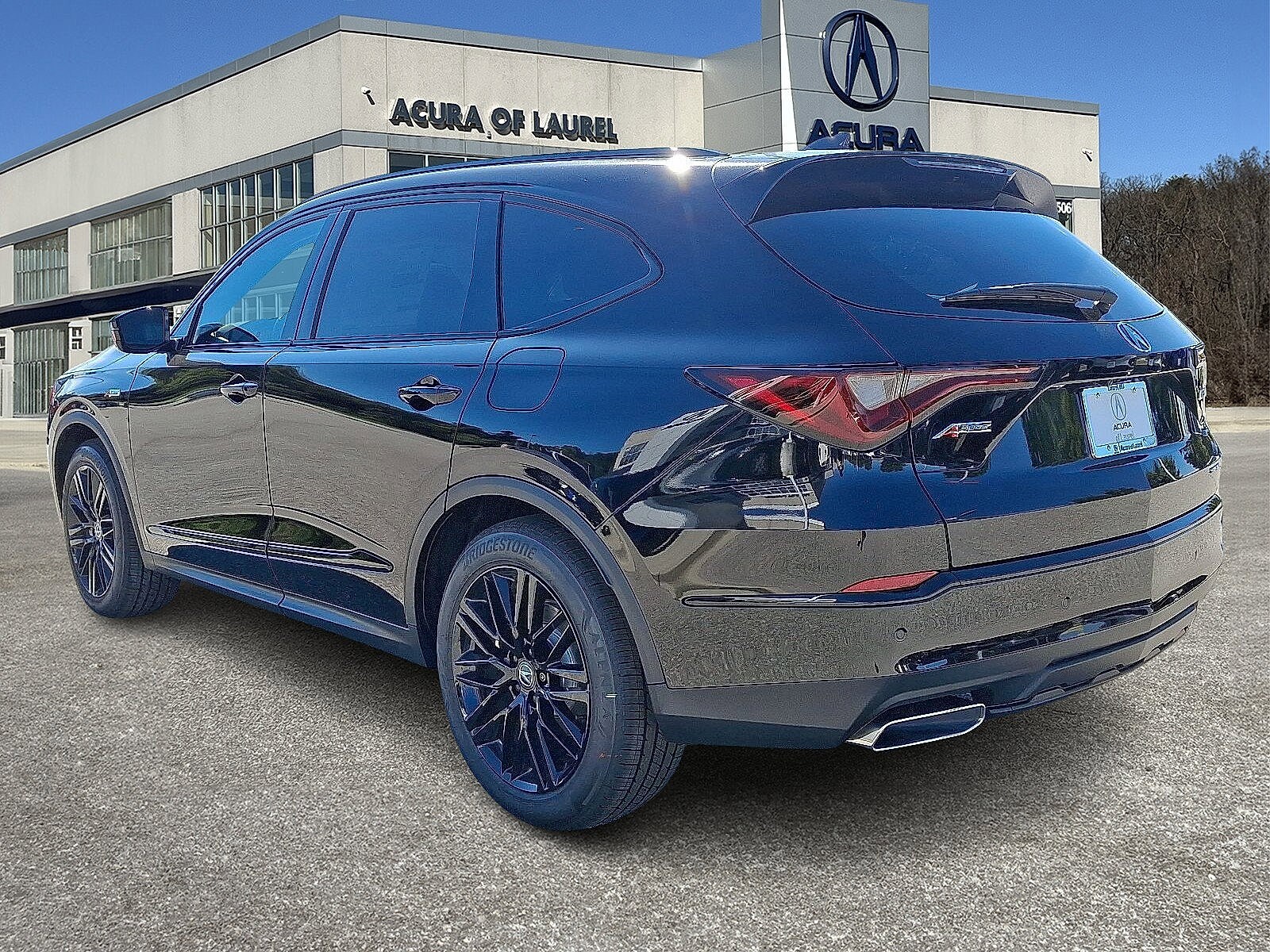 2026 Acura MDX SH-AWD A-Spec Advance photo 3