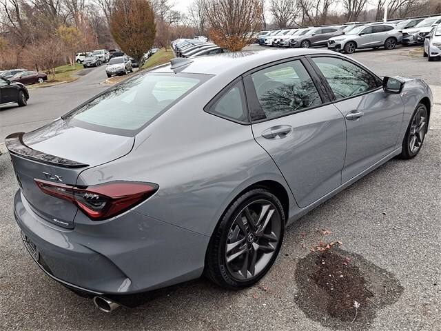 2025 Acura TLX SH-AWD A-Spec photo 4