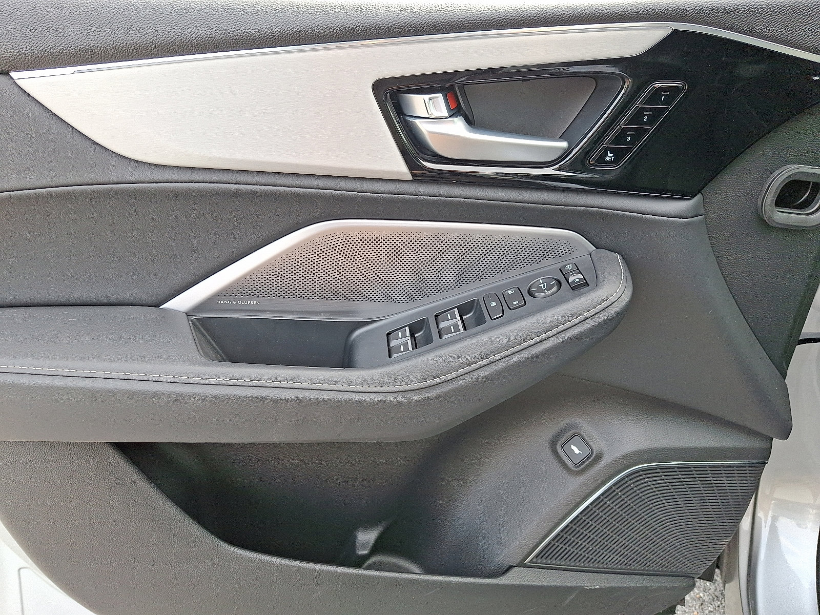 2026 Acura MDX Technology Package - Photo 9