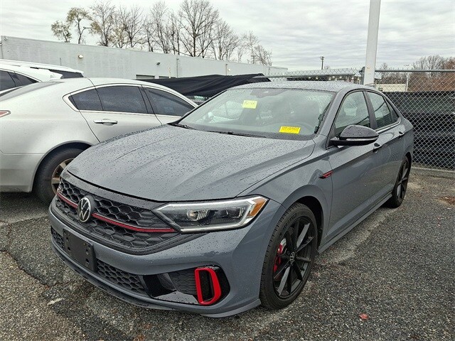 2024 Volkswagen Jetta GLI Autobahn Anniversary Edition photo 2